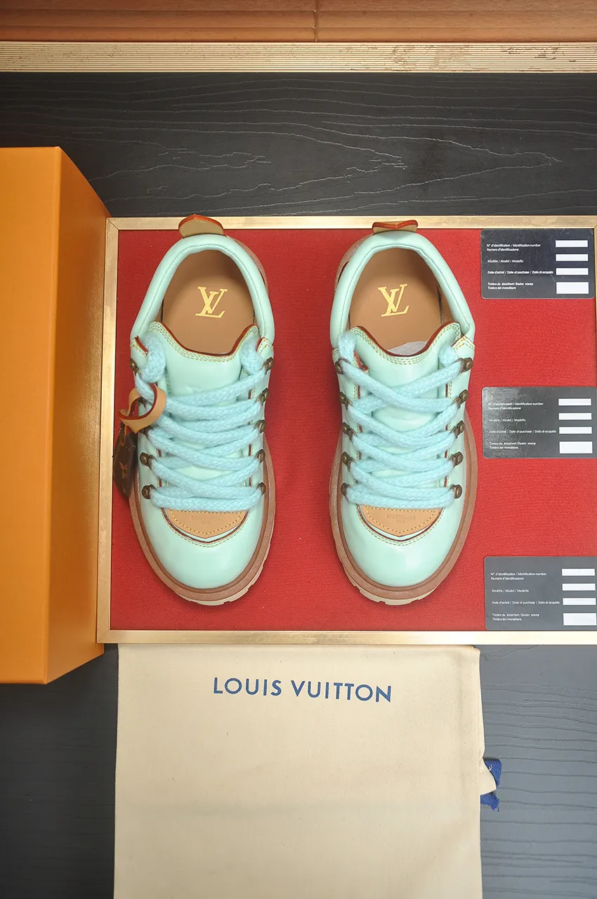 Men's shoes 💰660💶 LV Louis Vuitton 2025 autumn and winter new couple's new style, the original version is developed one to one, retro fashion, handsome and cool mountaineering derby shoes are out of stock 👍 💎 Material: imported first-layer cowhide 💎 Lining: imported lambskin 💎 Outsole: original molded TR non-slip sole 💎 Bottom height: 3.5cm 💎 Shoe size: 35-45 for both men and women